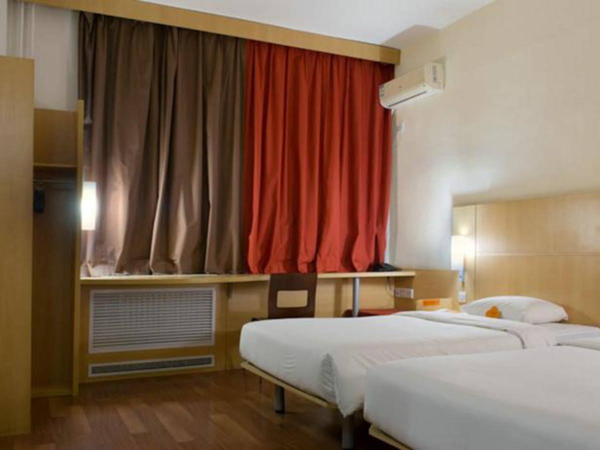 Готель Ibis Beijing Capital Airport Shunyi Екстер'єр фото