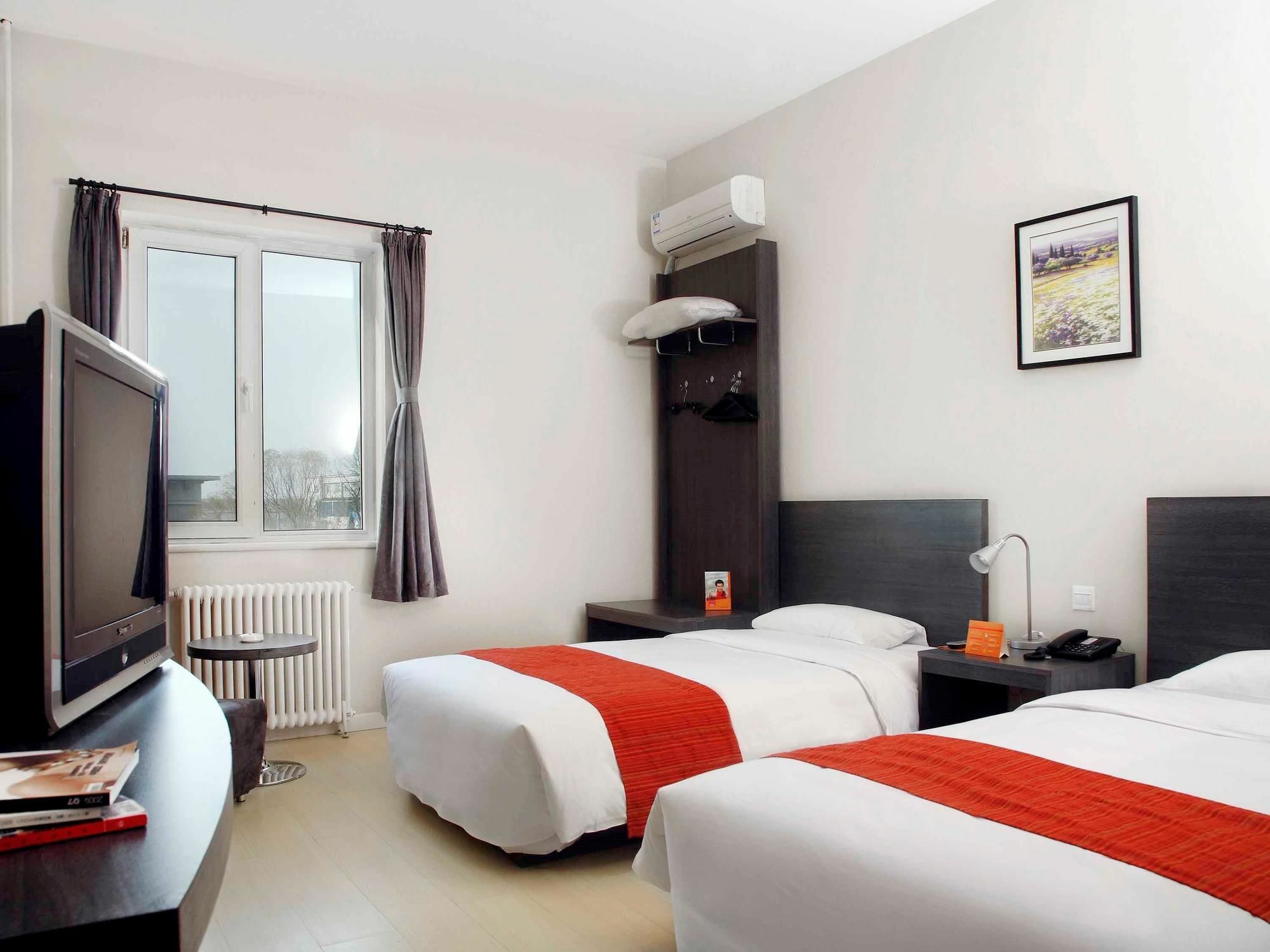 Готель Ibis Beijing Capital Airport Shunyi Екстер'єр фото